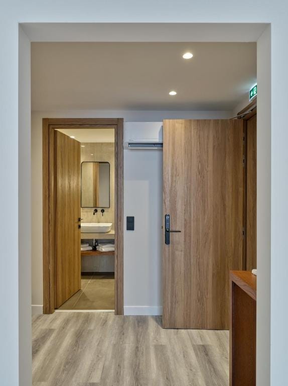 Haya Athens Loftie Suites — 4
