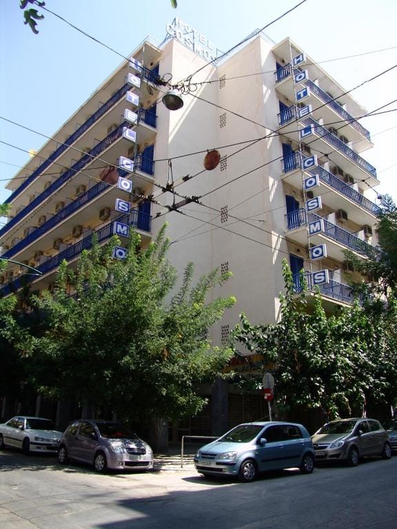 Hotel Cosmos — 4