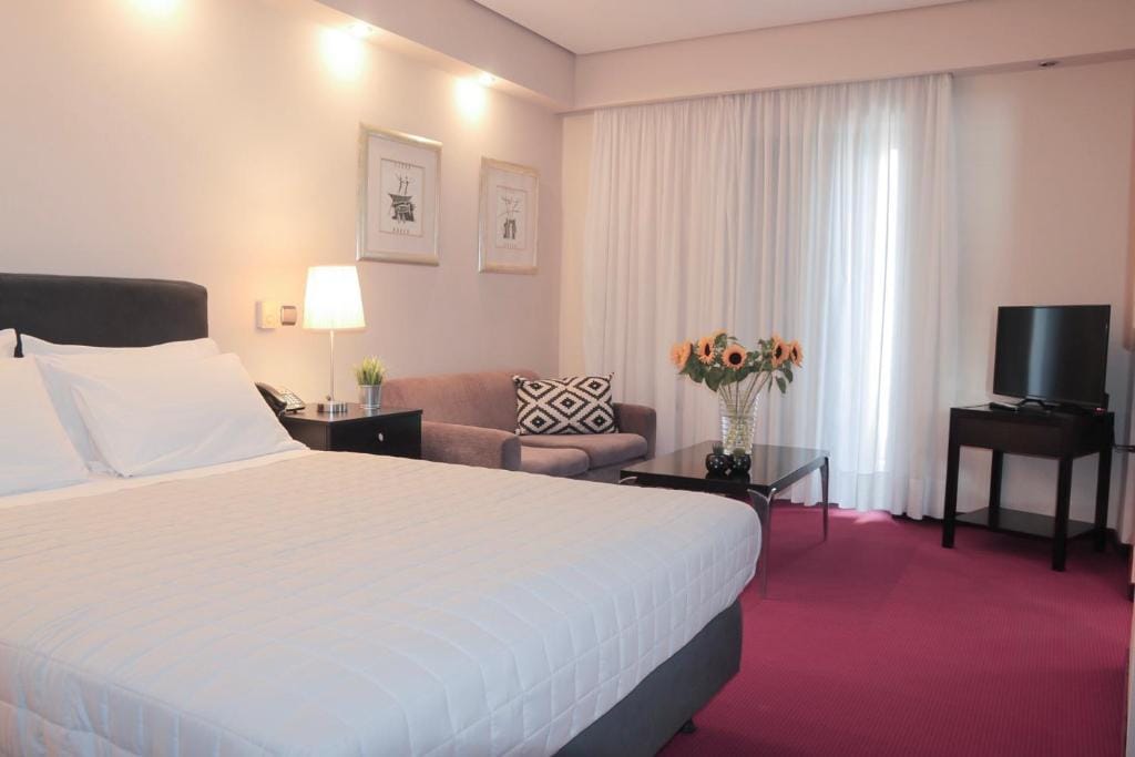 Hotel Victory — 2