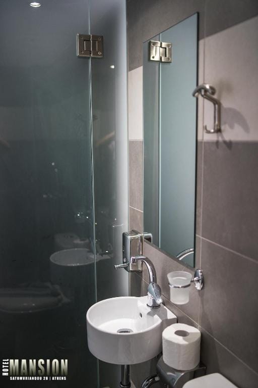 Mansion Hotel — 3