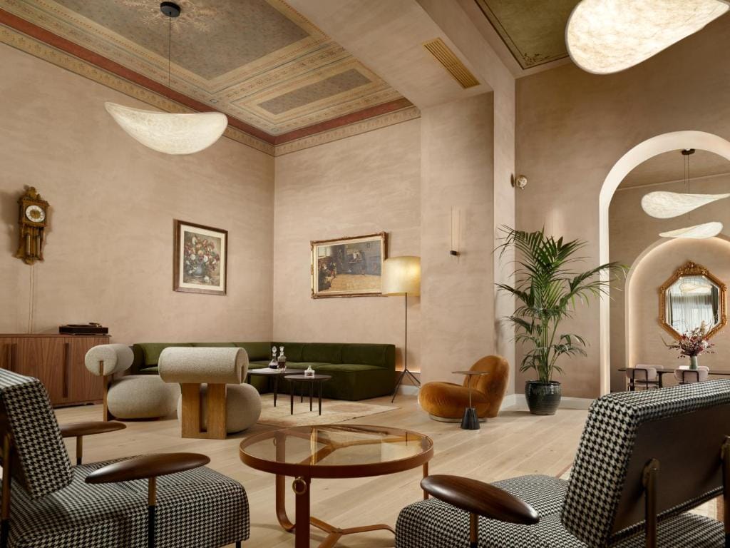 Monument Hotel — 2