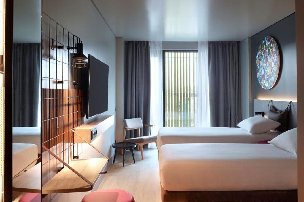 Moxy Athens City — 2