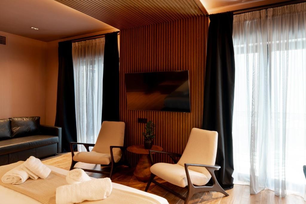 Ode Aristofanous - Urban Boutique Hotel — 5