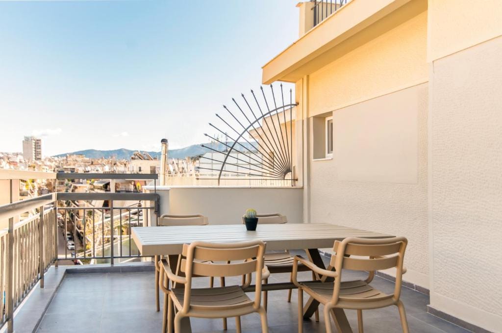 Peoniou 53 Residencies — 3