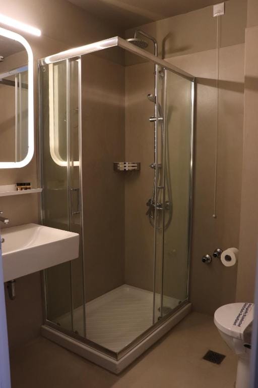 Hara Hotel — 3