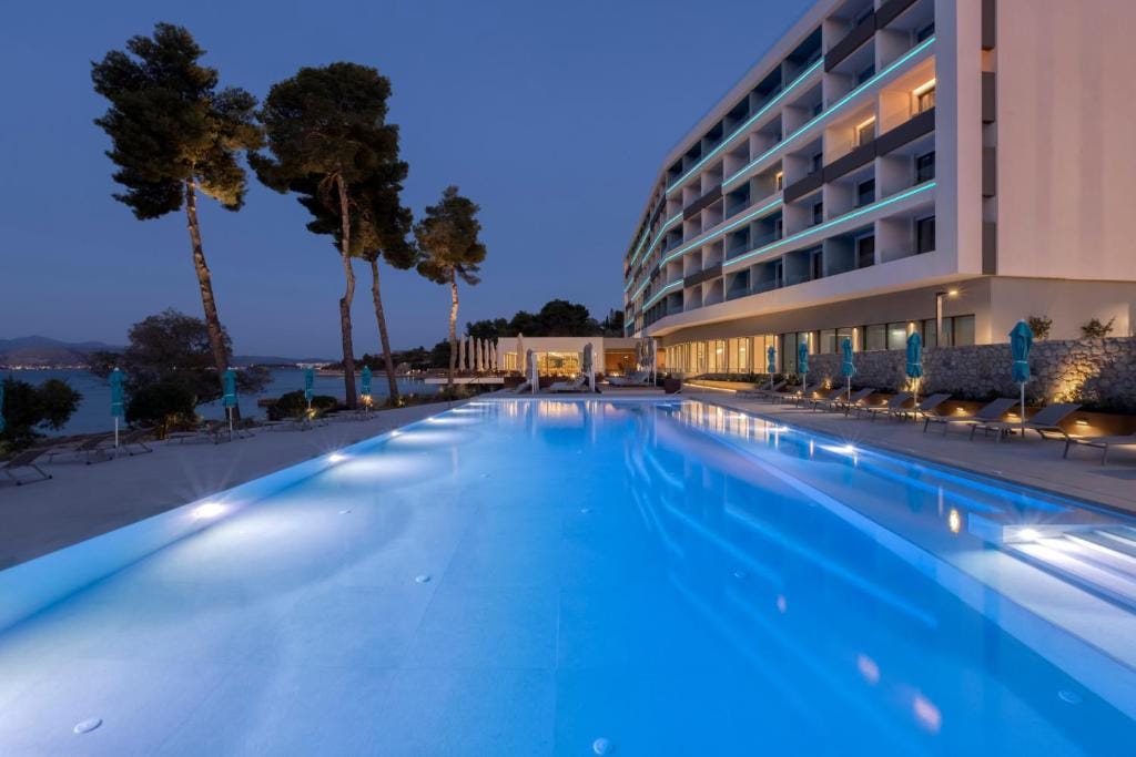 Mirage Chalkida City Resort — 4