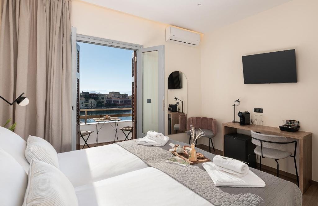 Amphitrite Hotel — 5