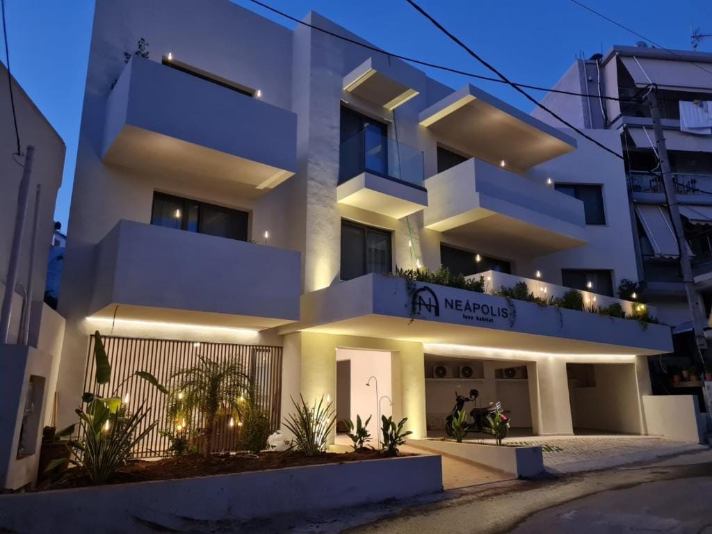 Neapolis — 4