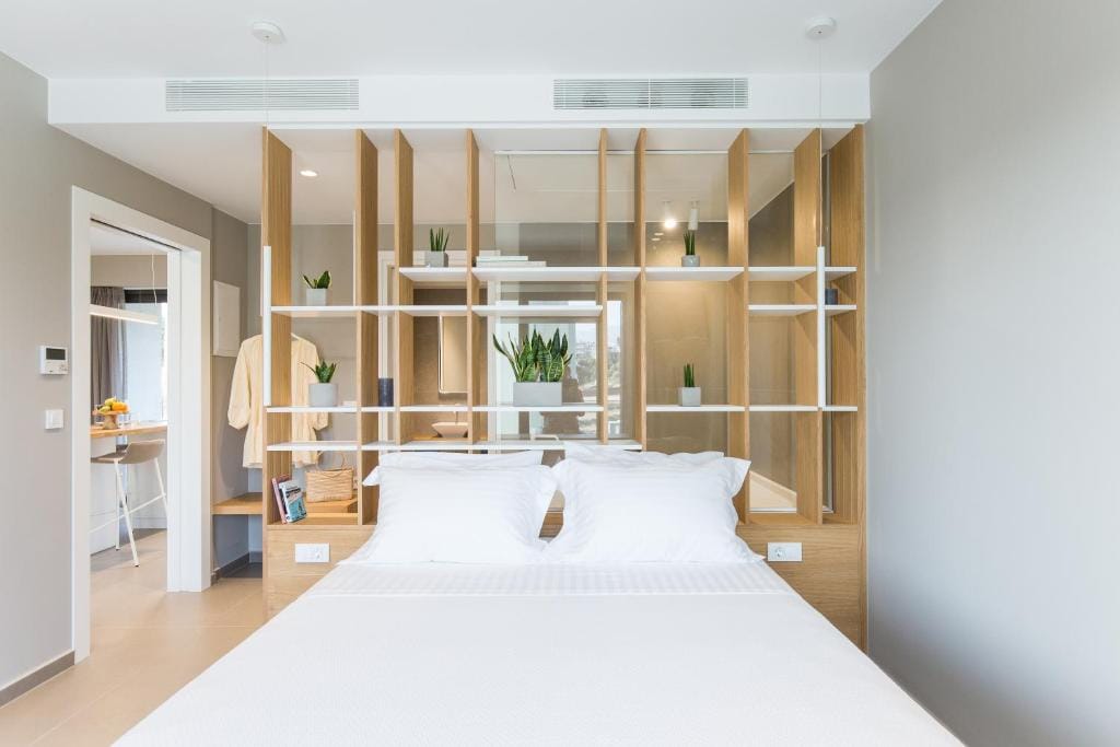 Noemie Luxury Suites — 5