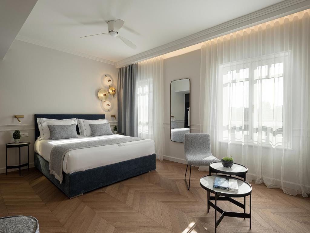 Riviera Suites — 2
