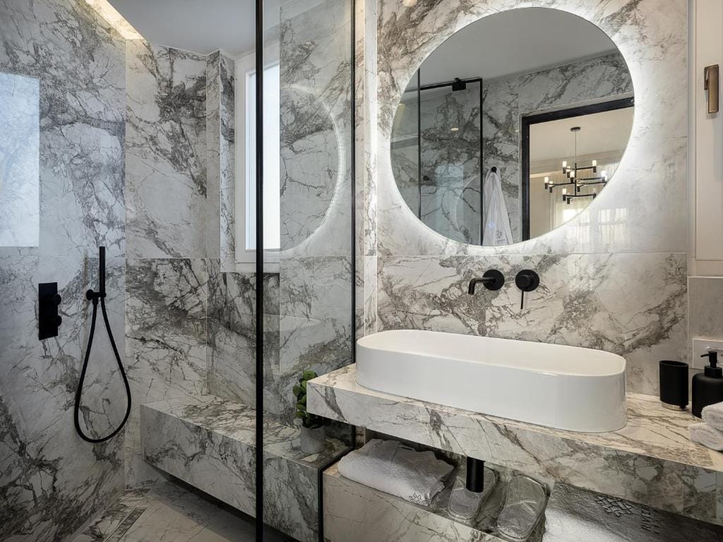 Riviera Suites — 3