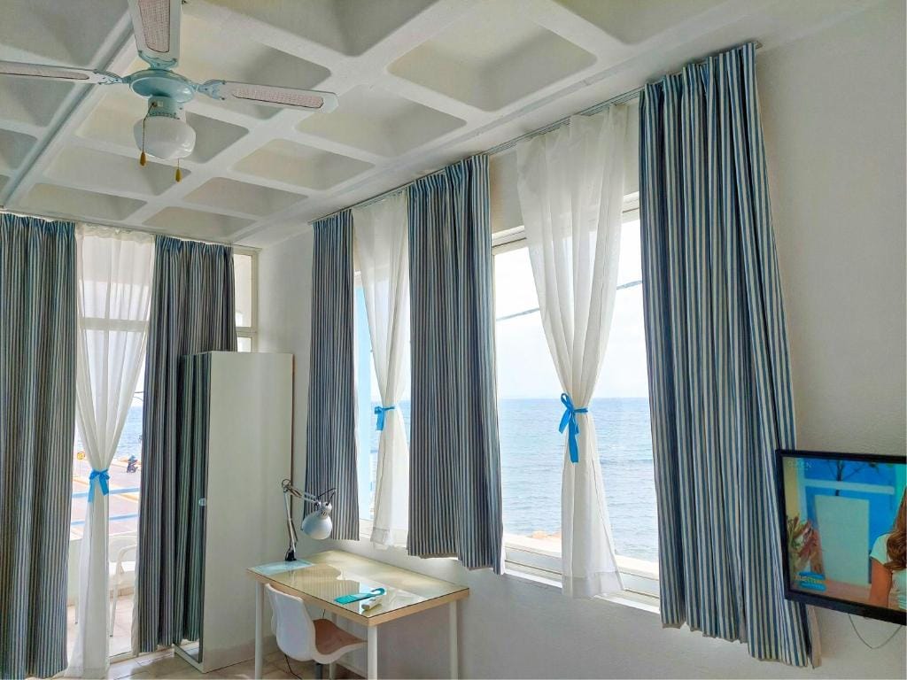 Seafront Studios and Apartments — 3