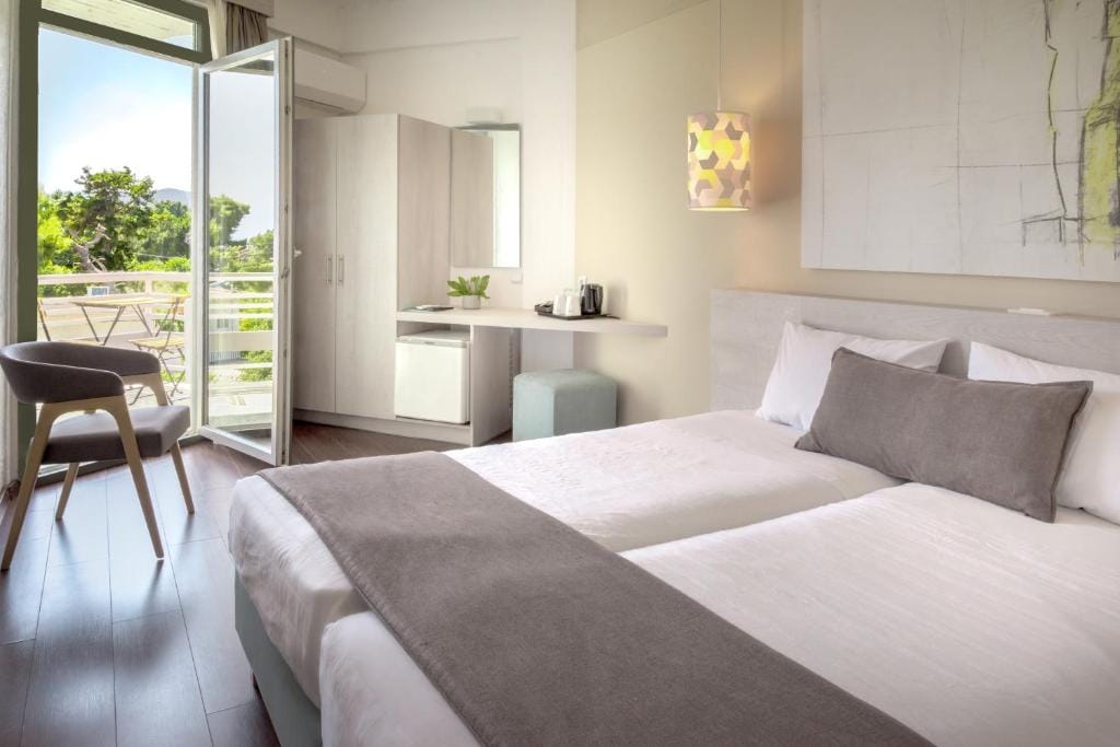 The Grove Seaside Hotel — 4