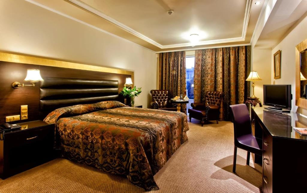 Kouros Hotel — 2