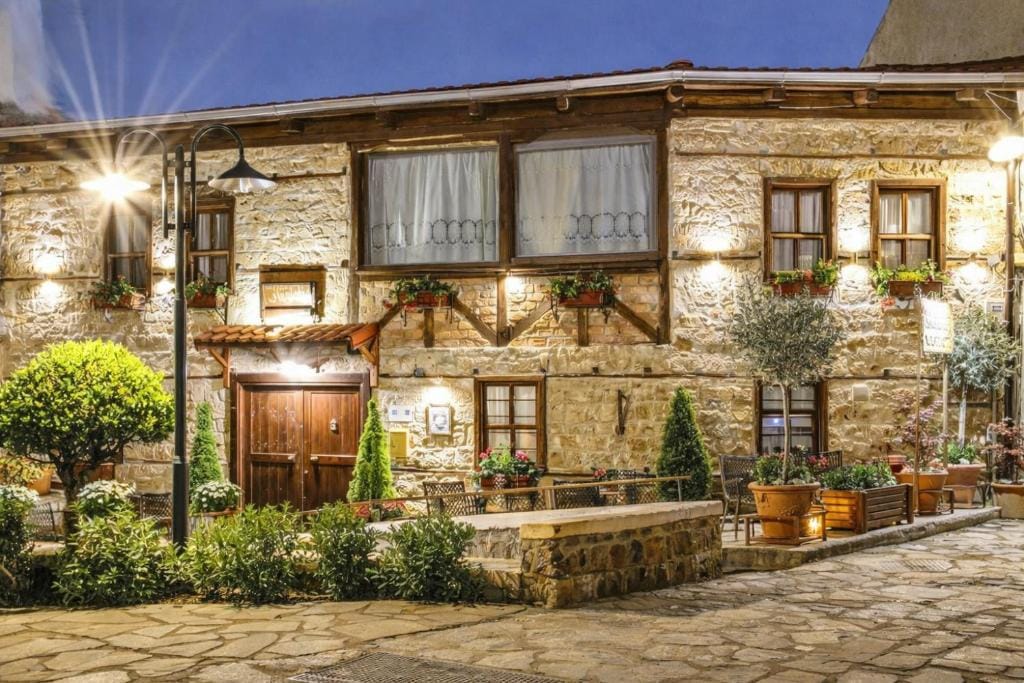 Hagiati Guesthouse - Edessa Cozy Mountain Retreat — 3
