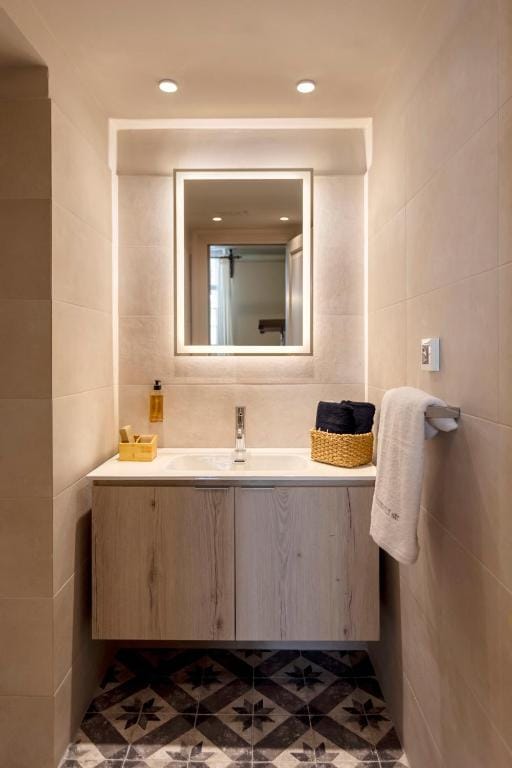 6 Roosevelt Str — 3