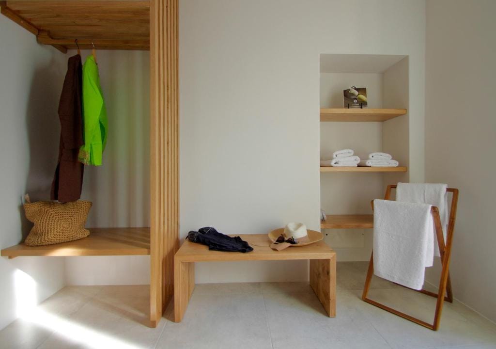 Floris Manor — 3