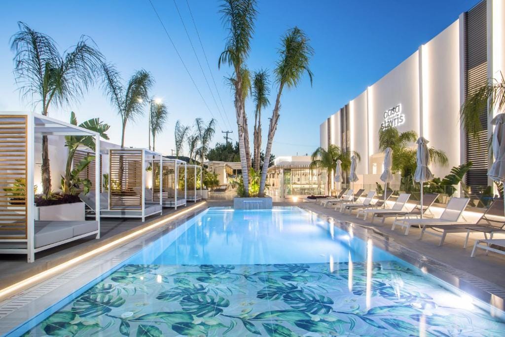 CasaStavris - Aparts & Pool Suites — 1