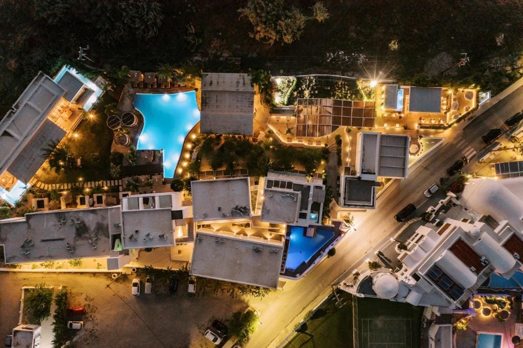 Kouros Exclusive Suites - Adults Only — 4