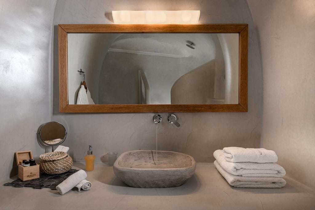 Adamant Suites — 5