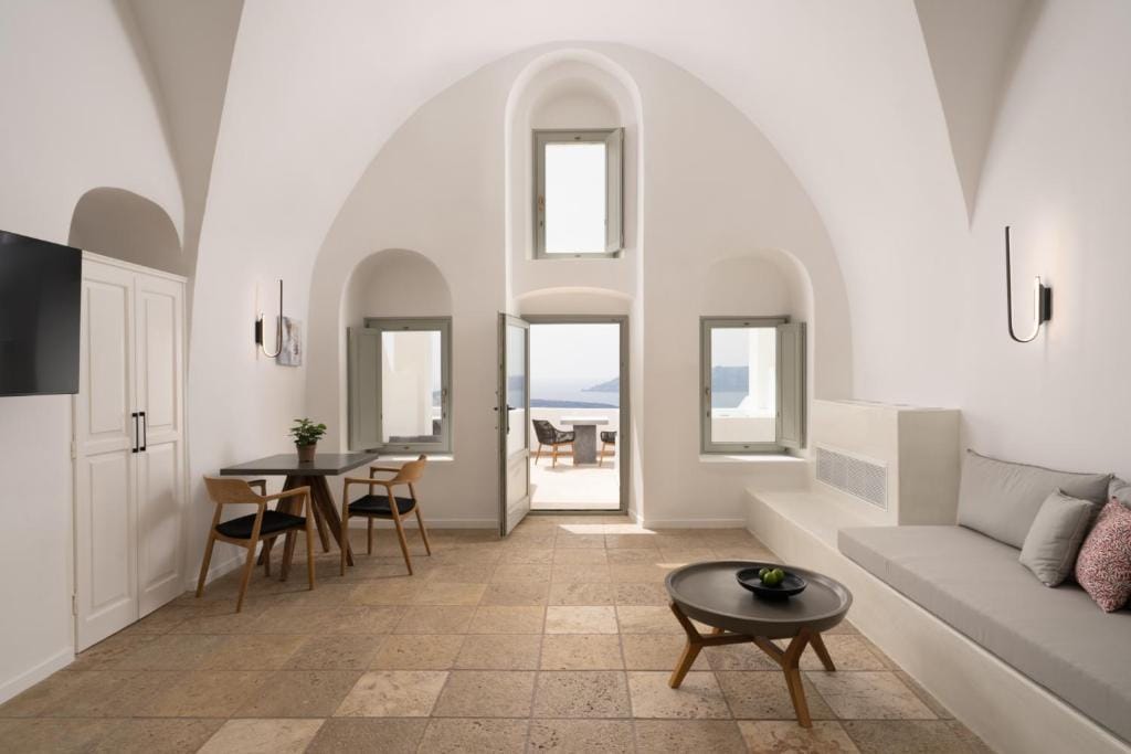 Asha Luxury Suites — 4