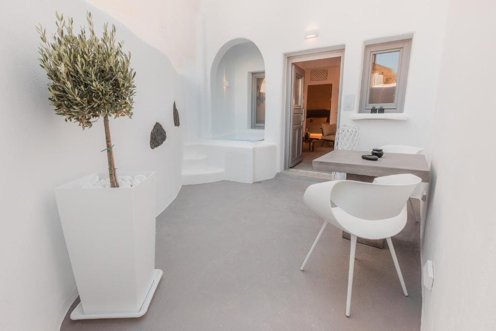 Eternity Suites Santorini — 3