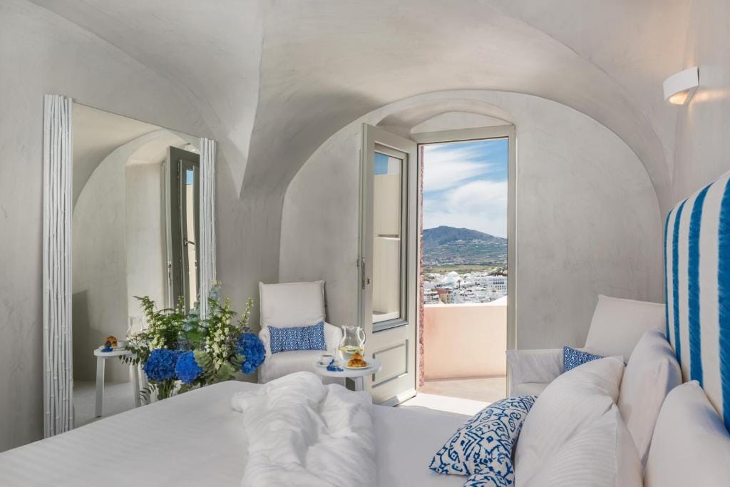 Mythical Blue Luxury Suites — 2