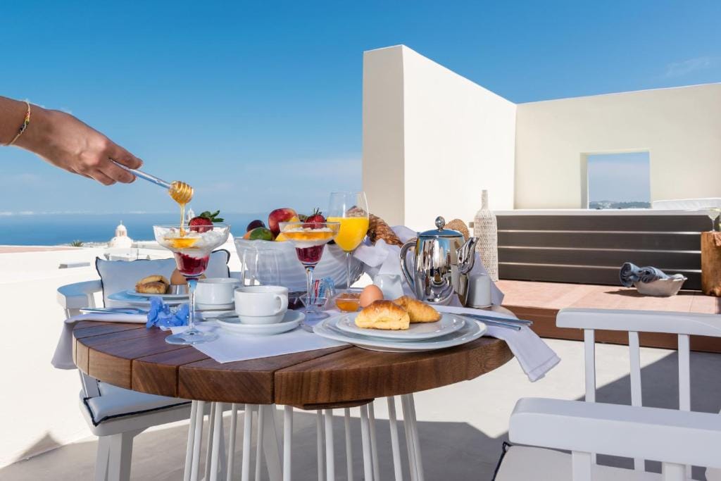 Mythical Blue Luxury Suites — 5