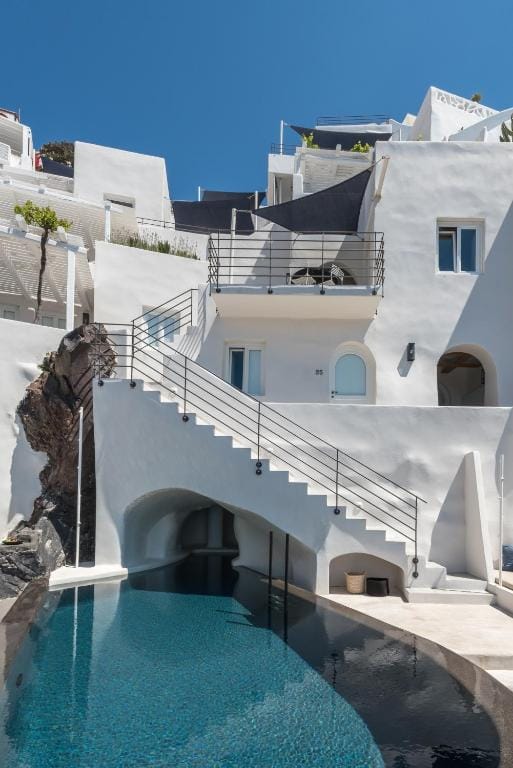 Porto Fira Suites — 3