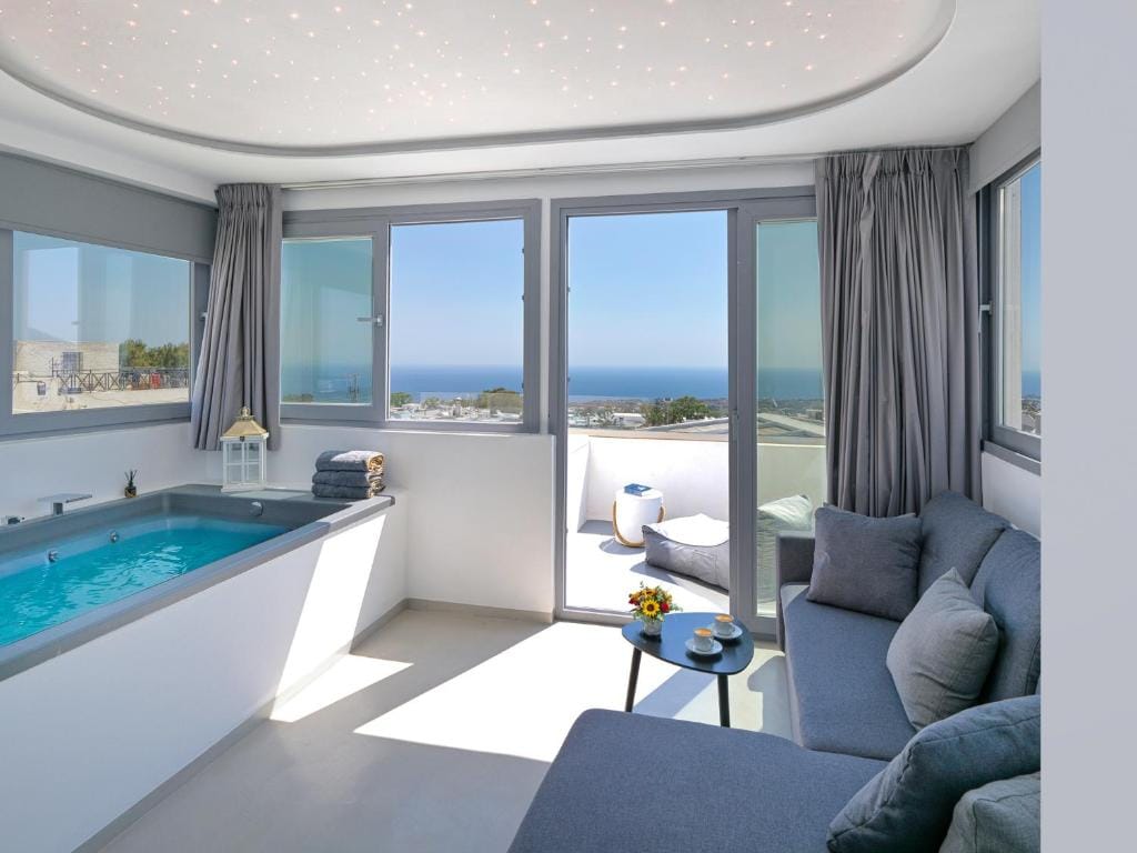 Tatakis Design Hotel, Fira — 2