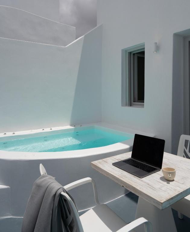 White Concept Caves — 4