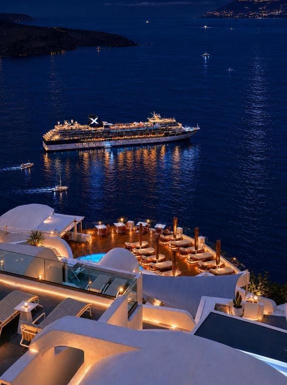 Sun Rocks Boutique Hotel - Caldera View Suites & Sunset Dining Experience — 2