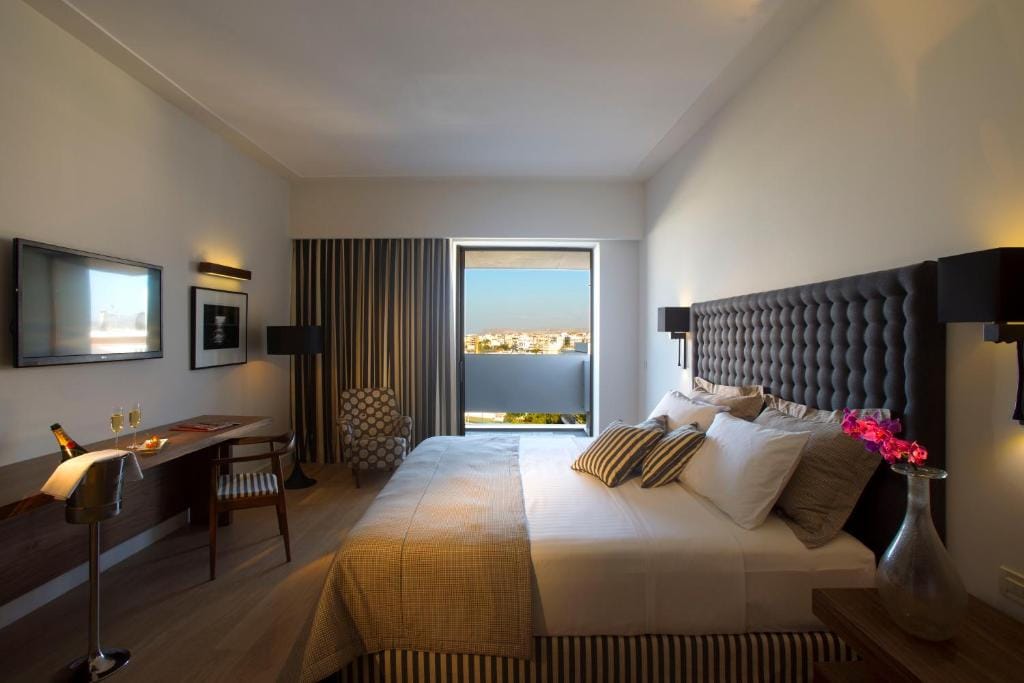 Aquila Atlantis Hotel — 2