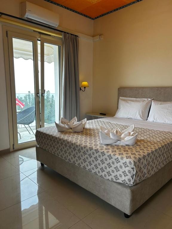 Blue Pulse JR- Villas - Korifi Suites Chersonisos — 2