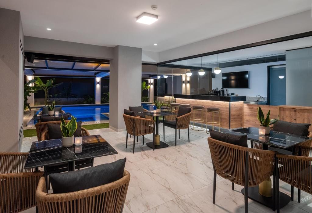 Captain Napoleon Paterakis CNP Luxurious Suites — 3