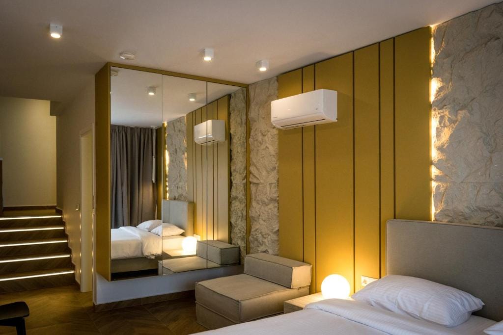 City Breeze Suites