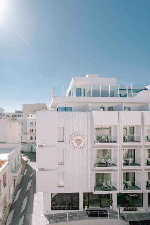 Ethereal White Resort Hotel & Spa - Adults Only — 2