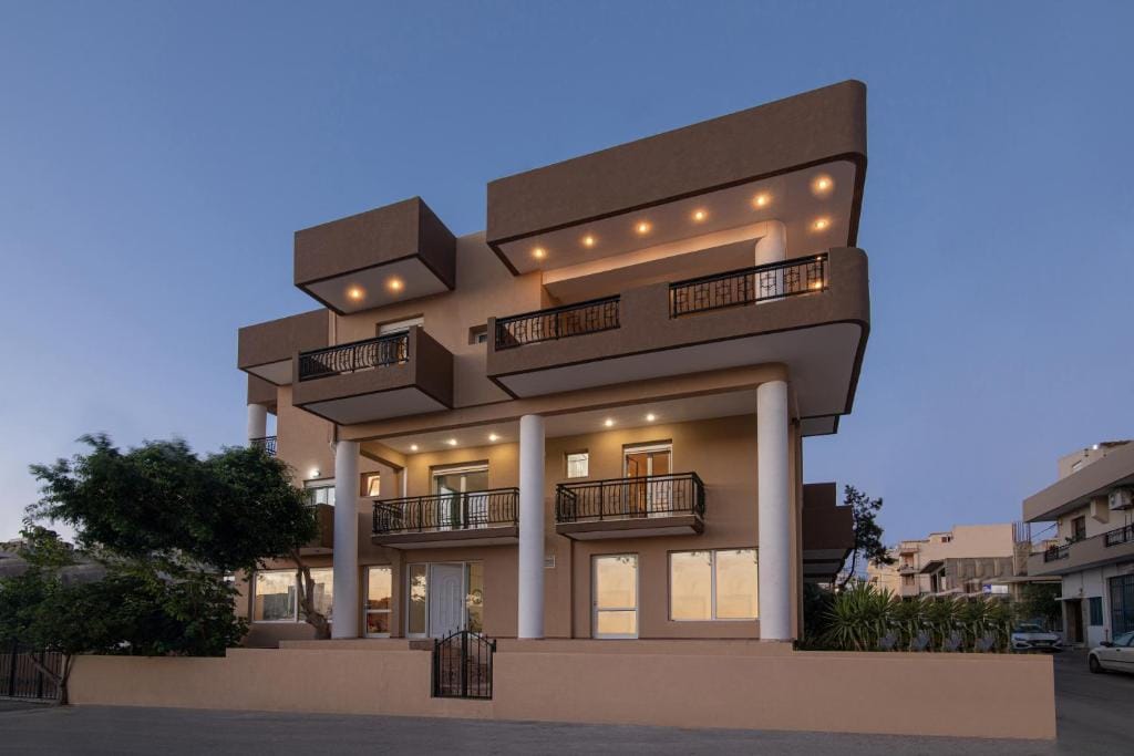 Happy Apartments