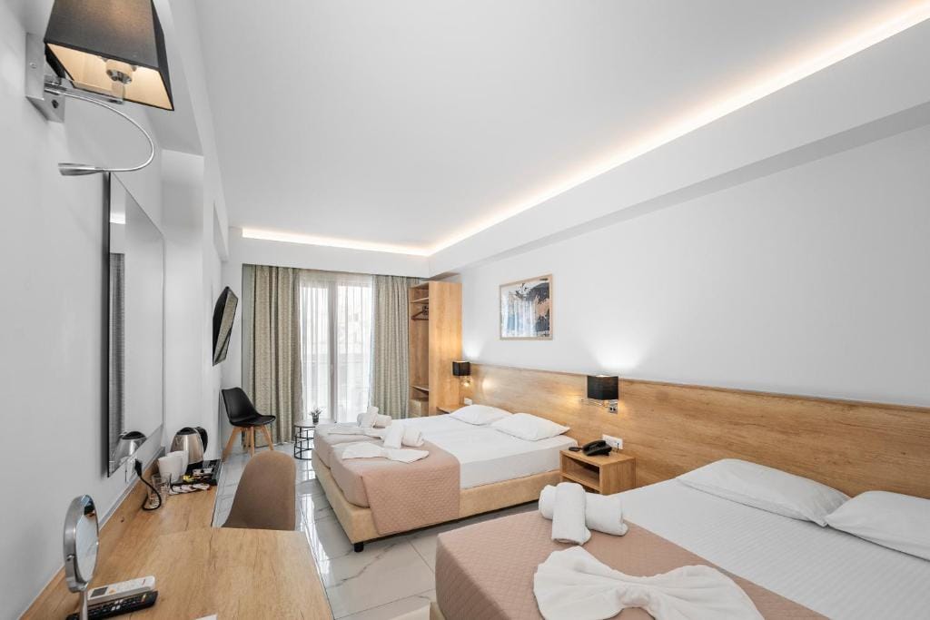 Marvel Deluxe Rooms — 5