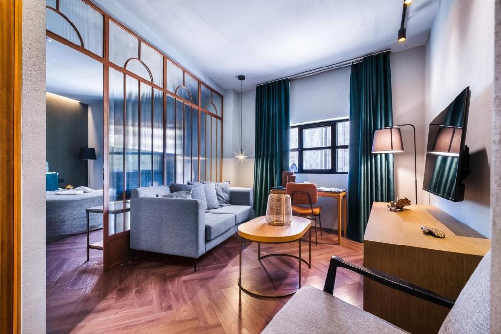 Pagopoieion - Adults Only Suites — 2