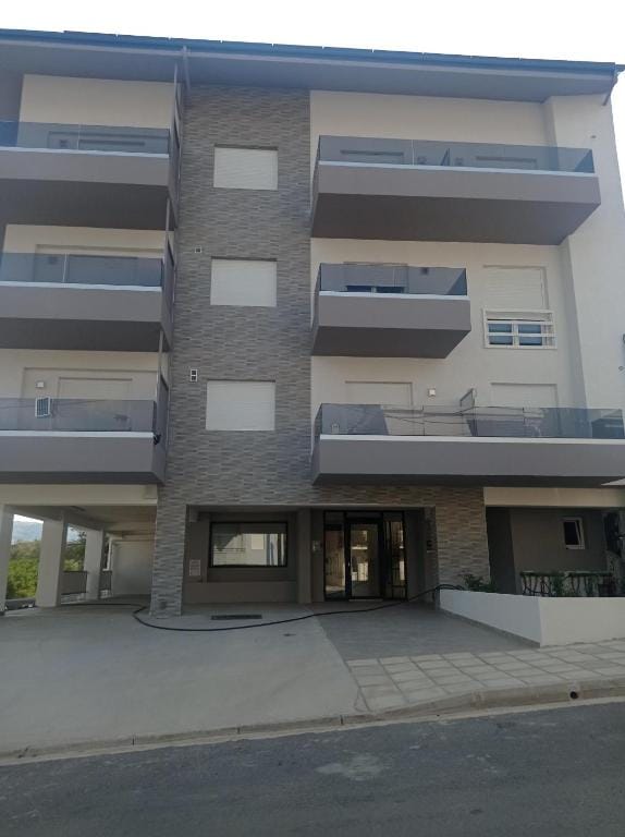 AK Apartments Ioa