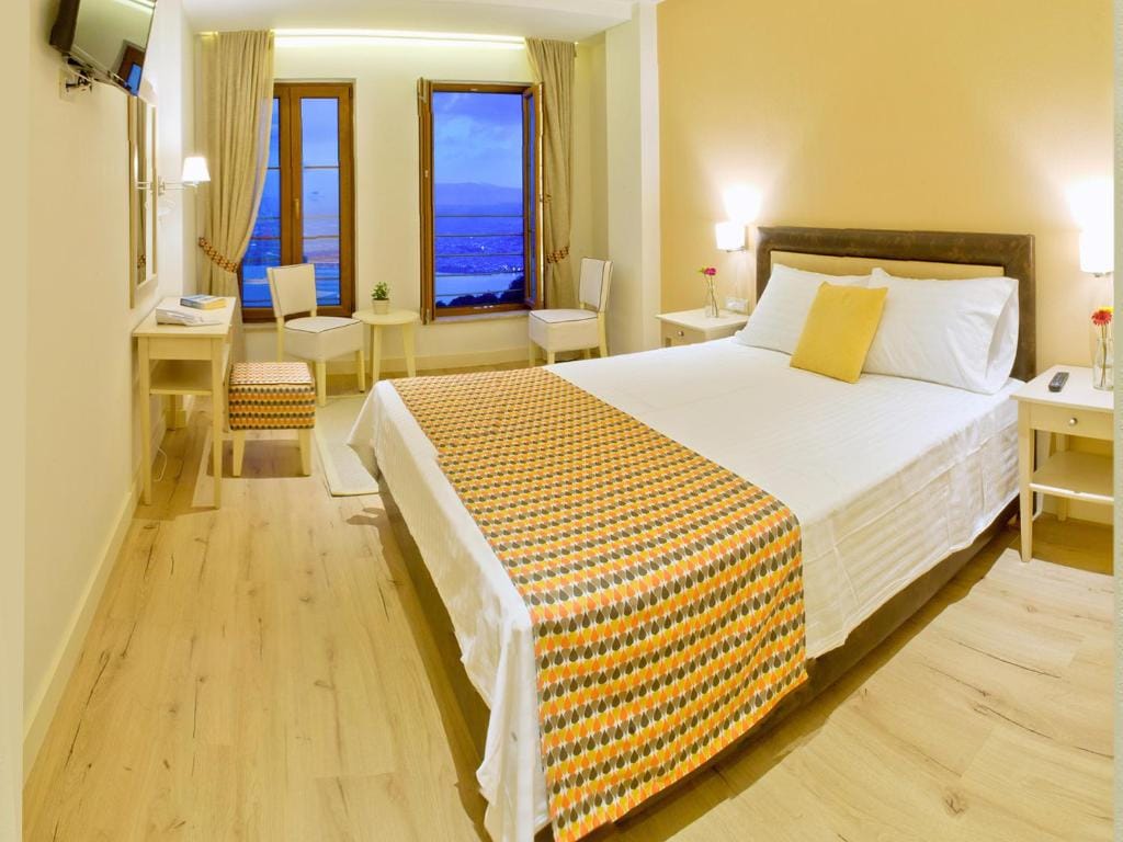 Arktos Hotel — 4