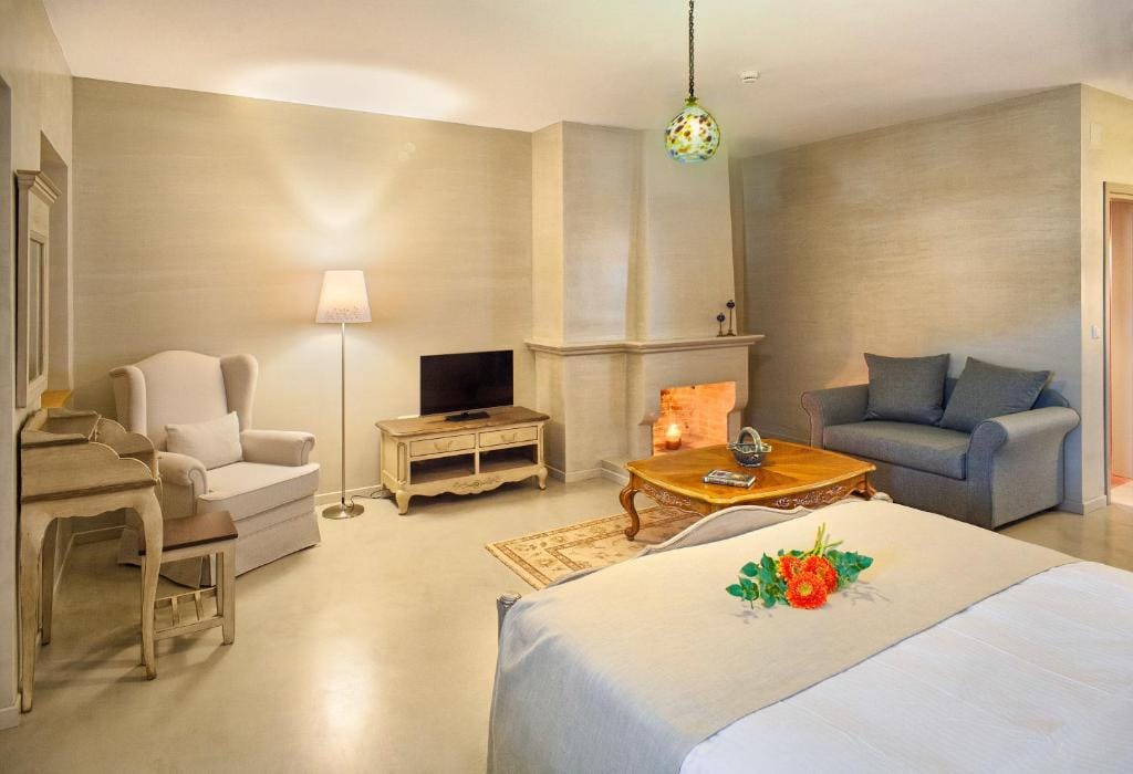 Haones Suites — 5