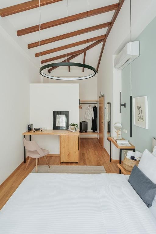 Petrou Suites — 4