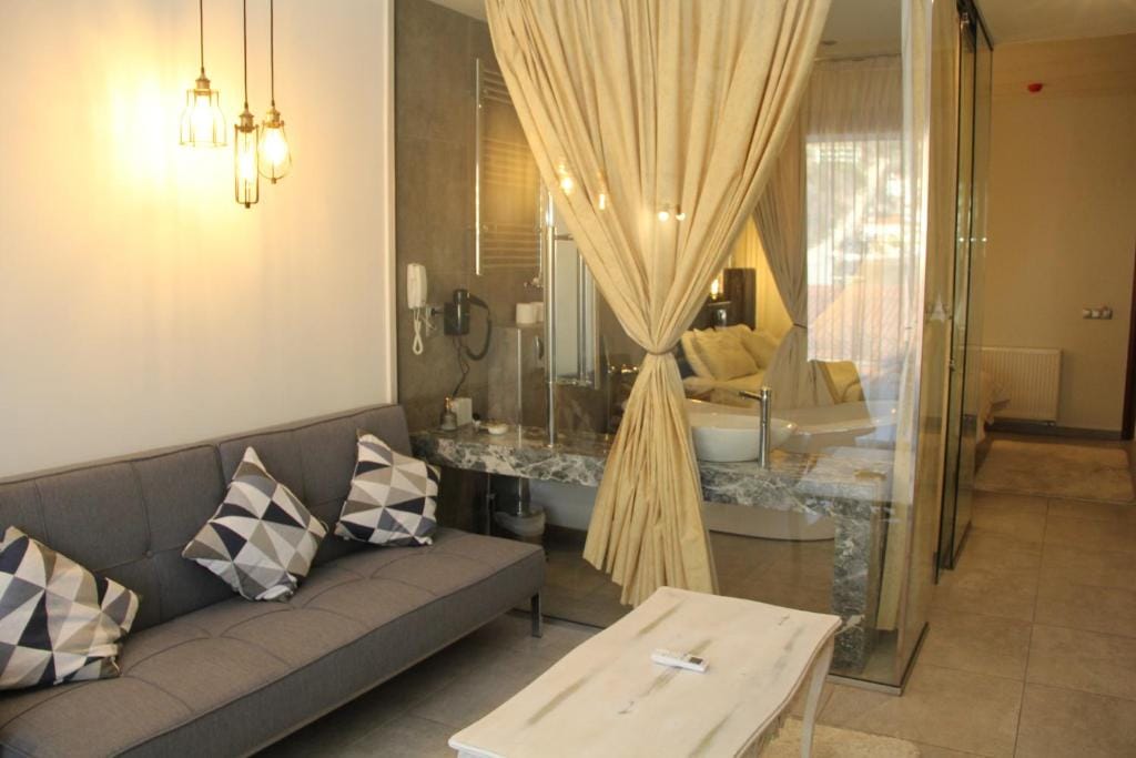 Alexiou Hotel — 3