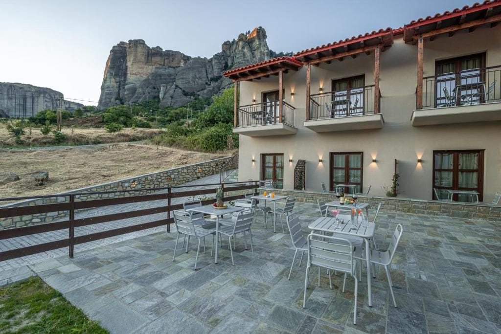 Terra Petra Meteora — 2