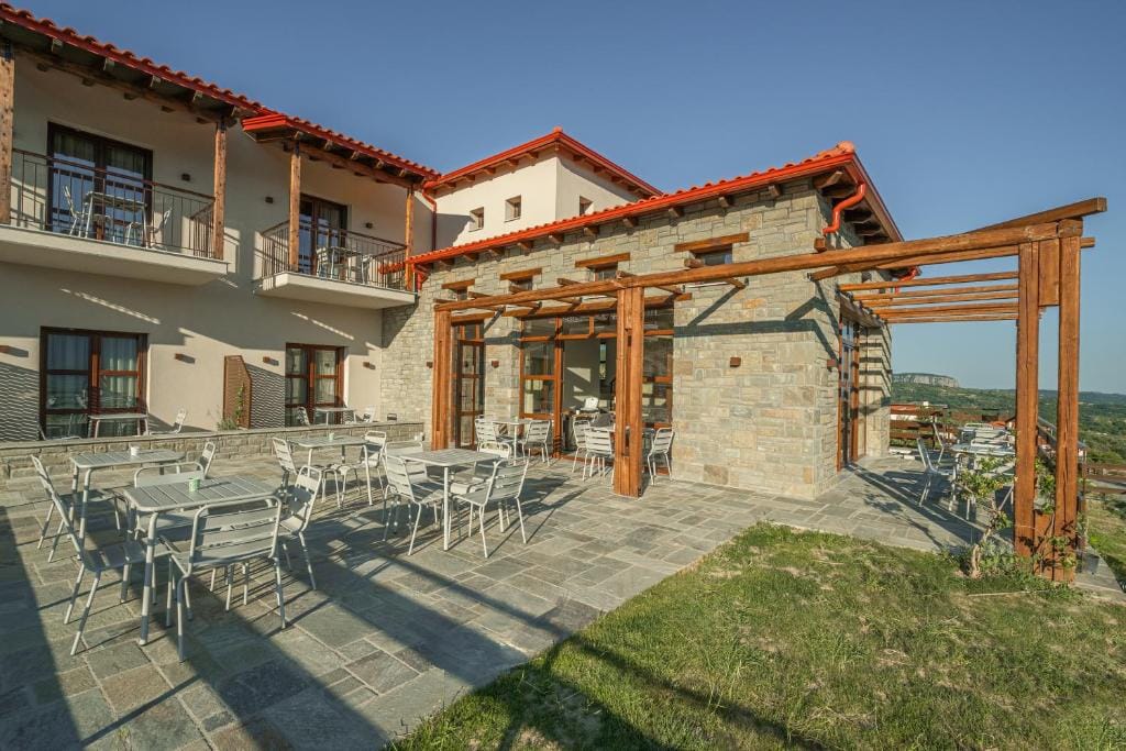 Terra Petra Meteora — 3
