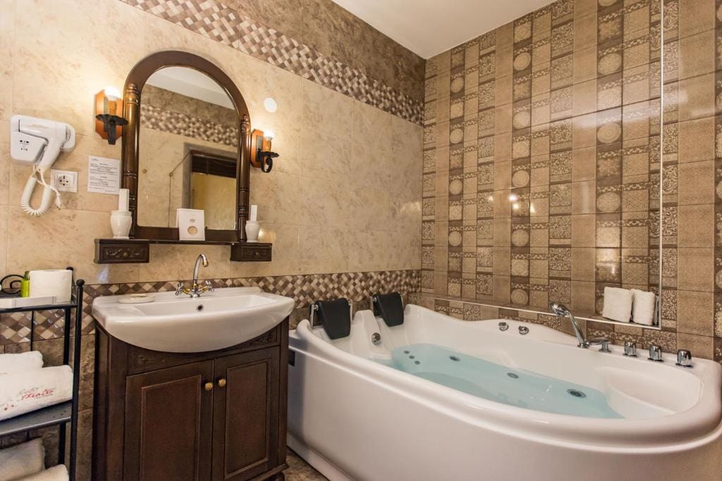 Theatro Hotel Odysseon — 3