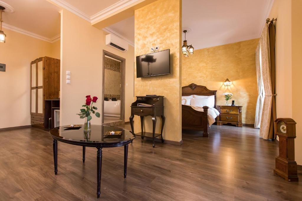 Theatro Hotel Odysseon — 4