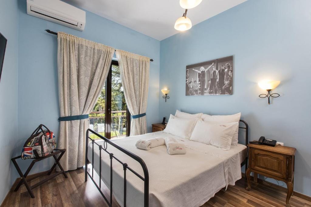 Theatro Hotel Odysseon — 5